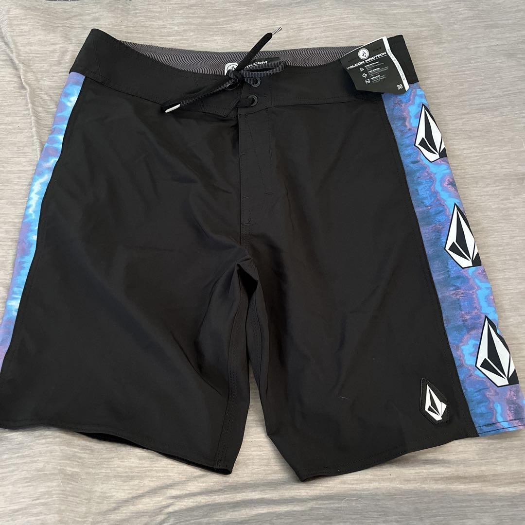 Volcom 水着 30サイズ 新品 - メルカリ