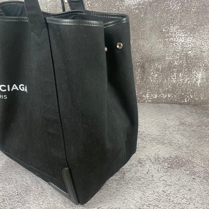 BALENCIAGA ネイビーカバス M ブラック トートバッグ