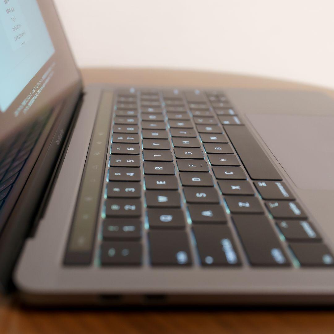 MacBook本体 MacBook Pro (13\",2018) i7, 512GB/16GB US