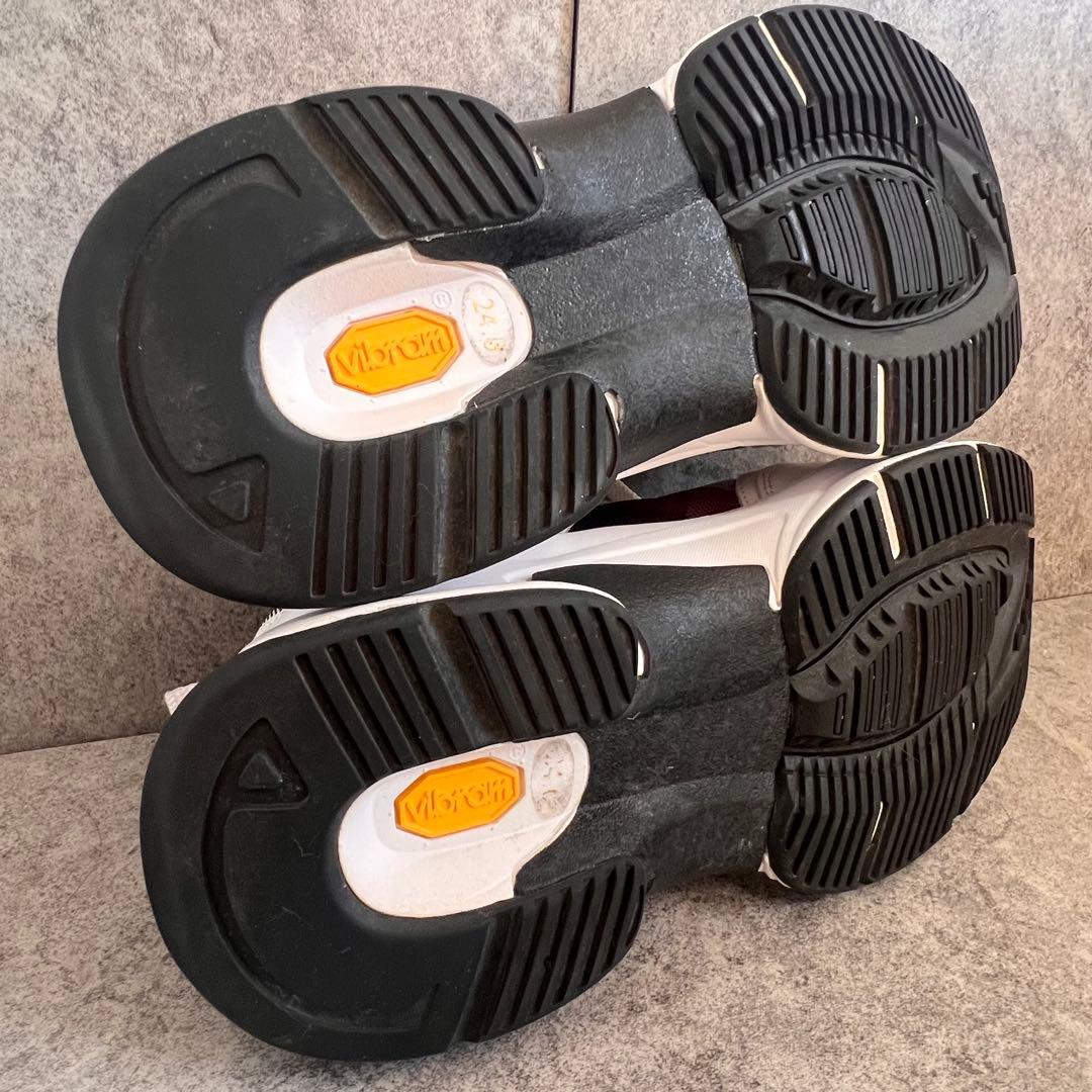 美品✨ブラックレーベルクレストブリッジ スニーカー 厚底 ビブラム 24 美品✨ブラックレーベルクレストブリッジ スニーカー 厚底 ビブラム 24