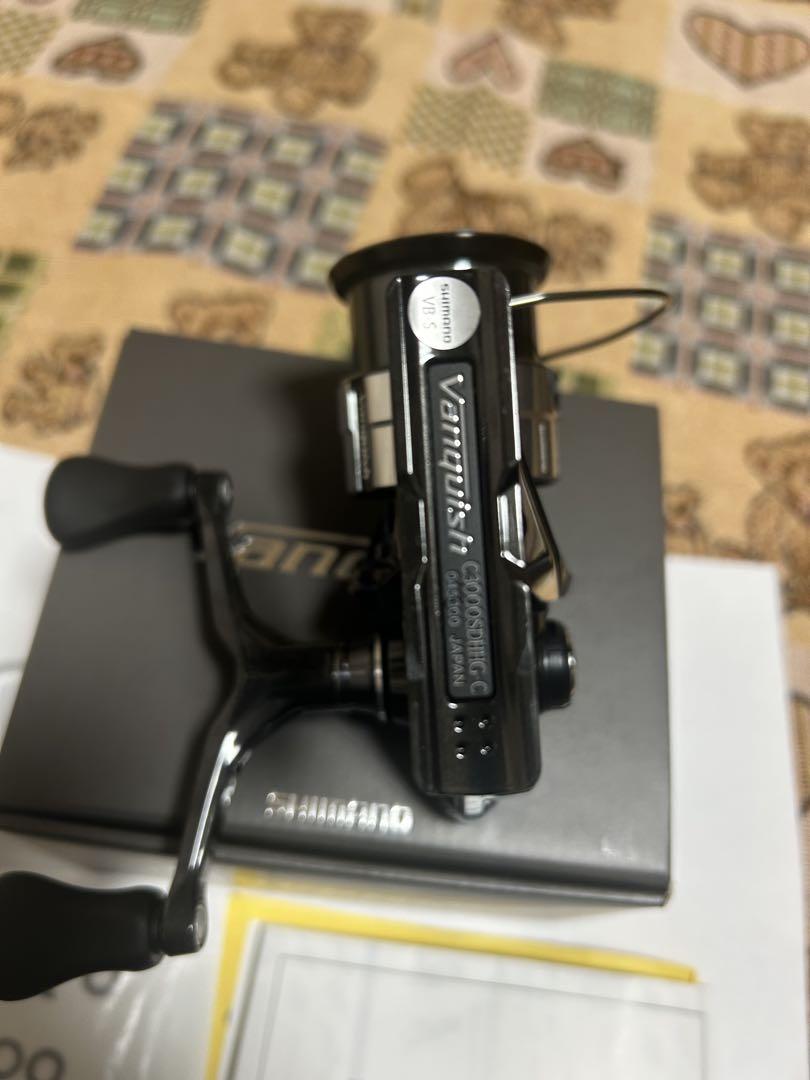 美品 シマノ23ヴァンキッシュC3000SDHHG