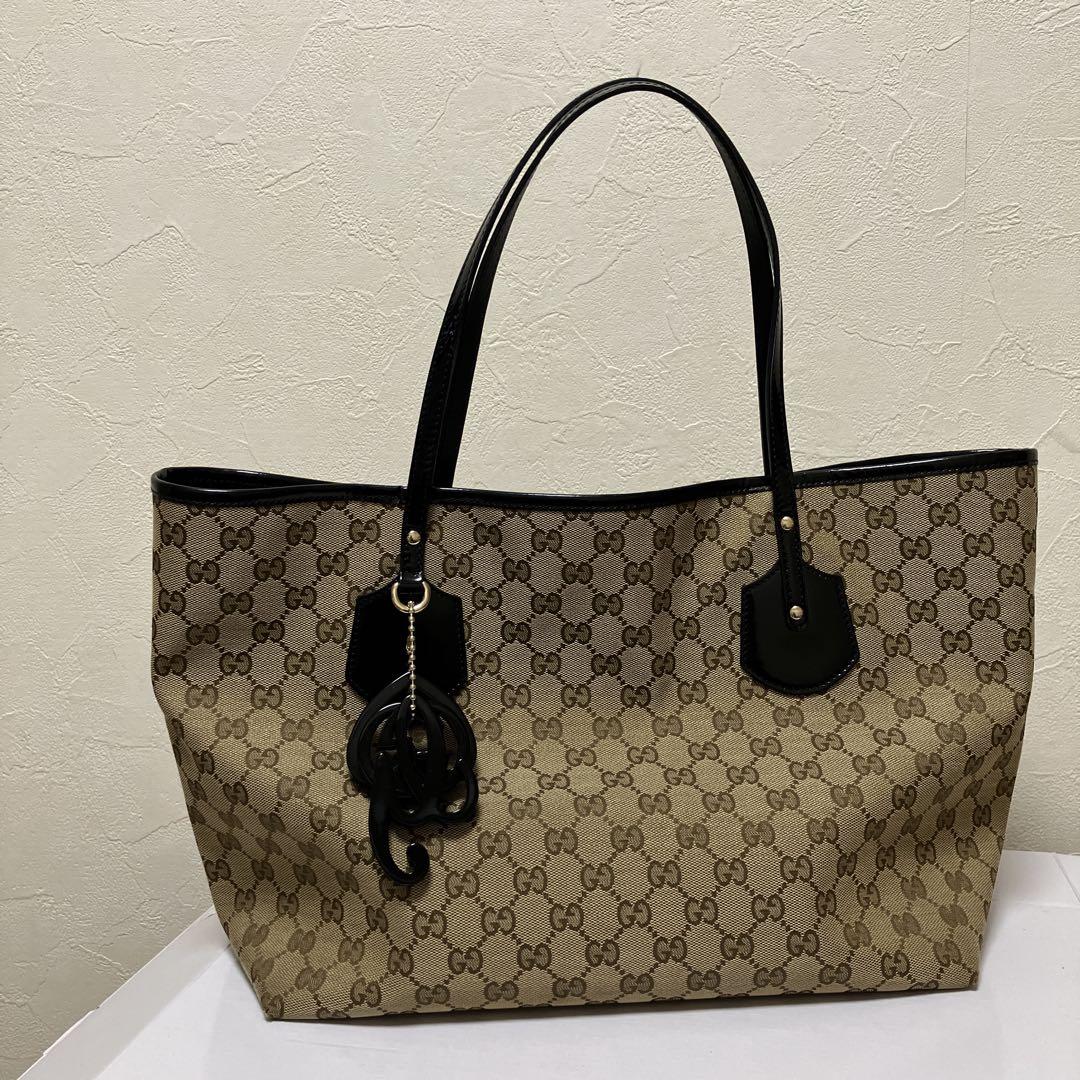 GUCCI グッチ トートバッグ 2119765 GGキャンバス チャーム付