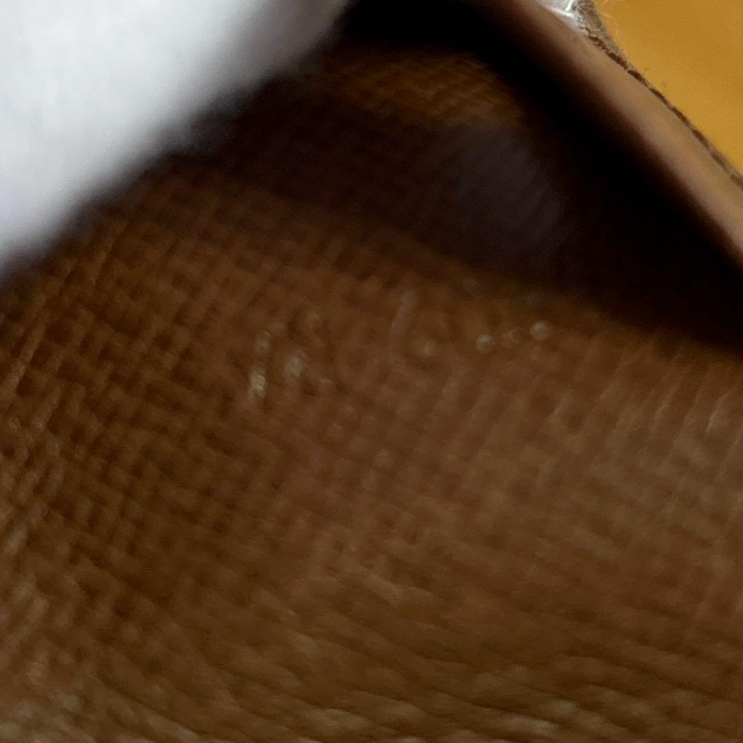 Louis Vuitton モノグラム パスケース二つ折り財布