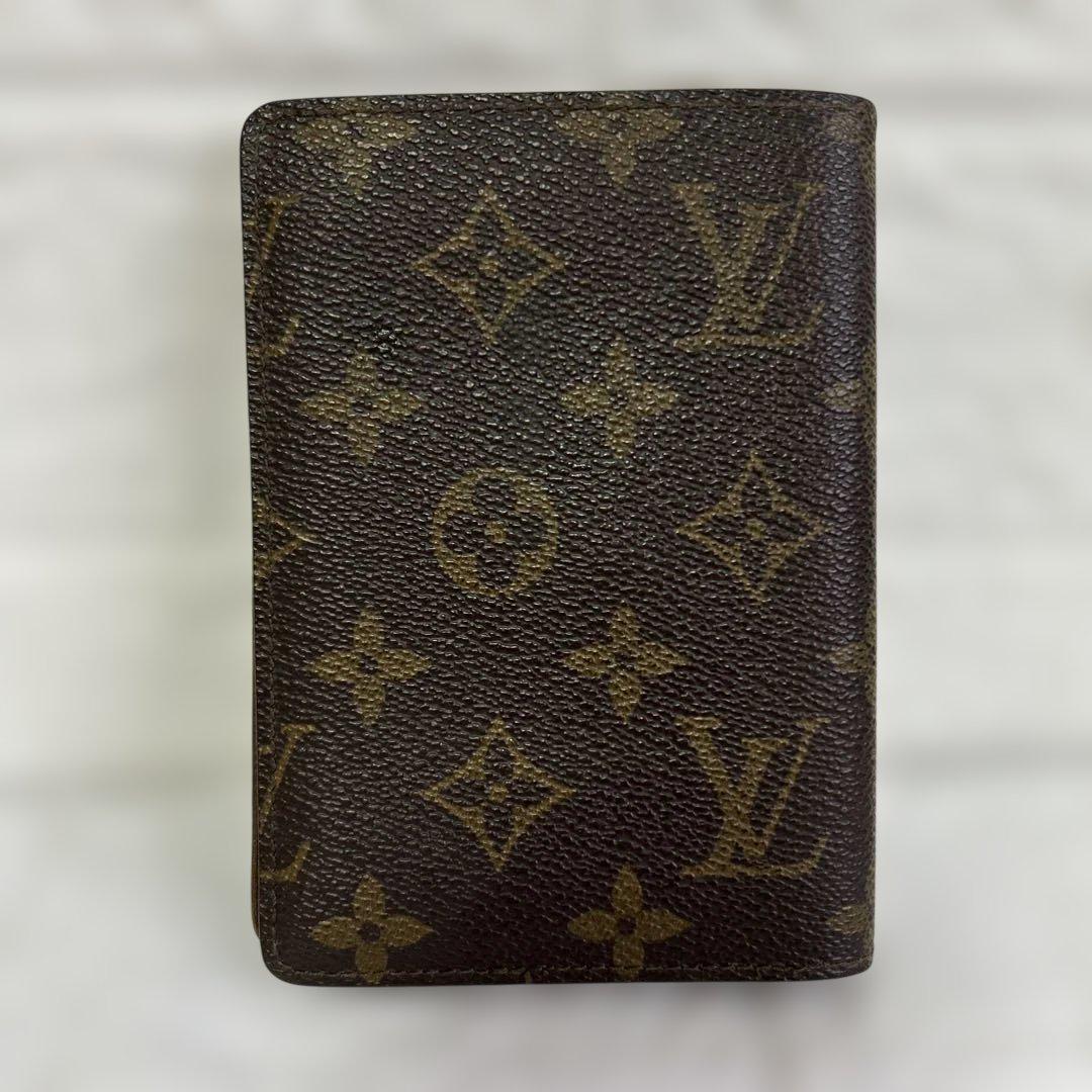 Louis Vuitton モノグラム パスケース二つ折り財布