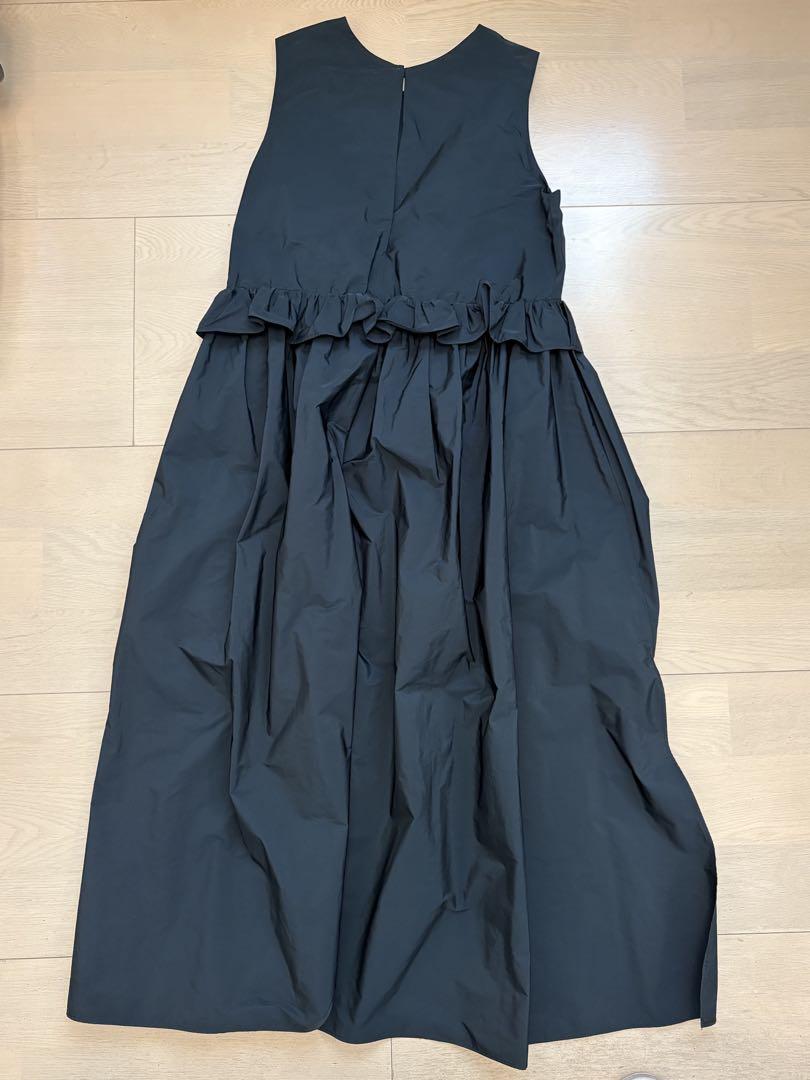 レッドヴァレンティノ　タフタドレス