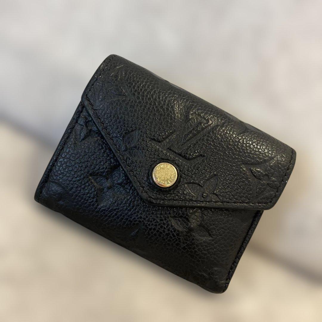 Louis Vuitton ブラック三つ折り財布