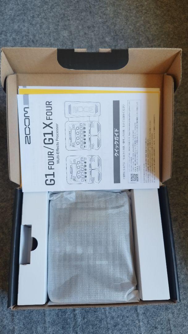 ZOOM G1 FOUR ギター　マルチエフェクトプロセッサー