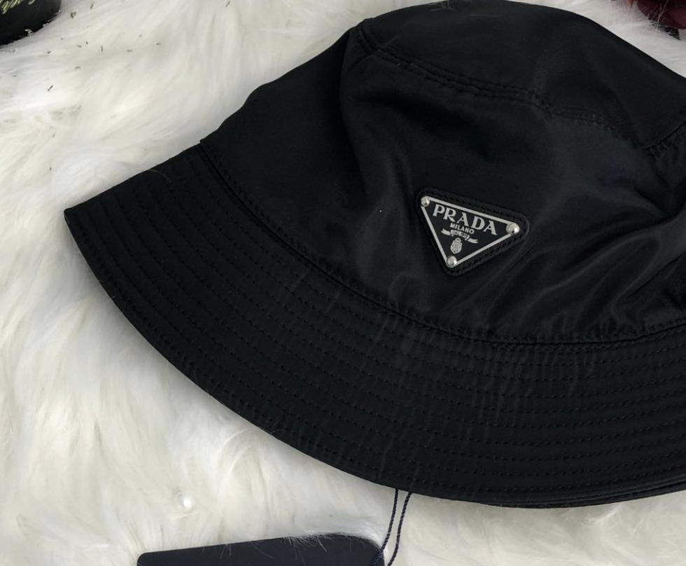 ファッション バケットハット PRAD ナイロン ブラック 5,460円