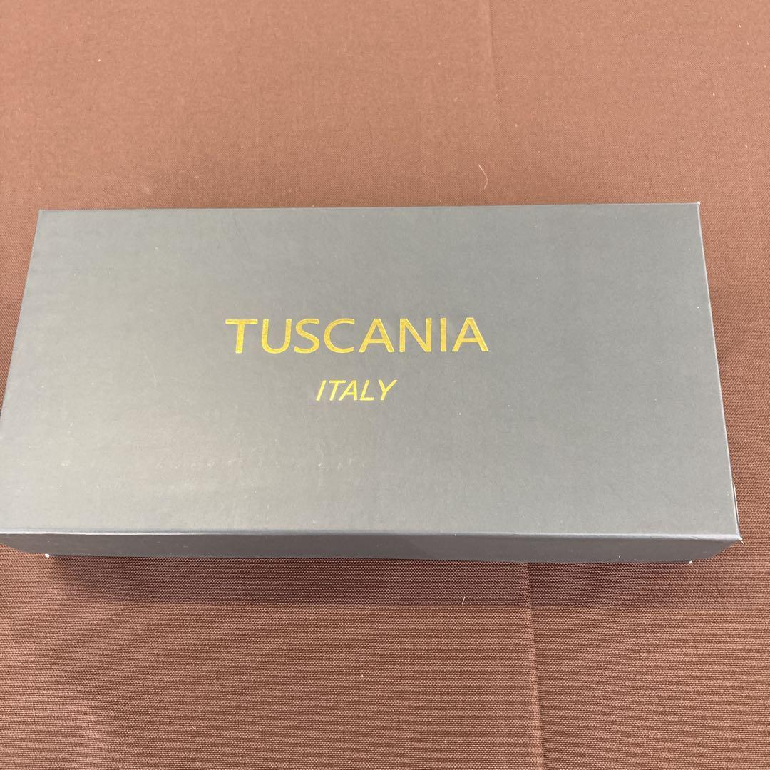 【新品未使用】TUSCANIA クロコダイル型押し 長財布
