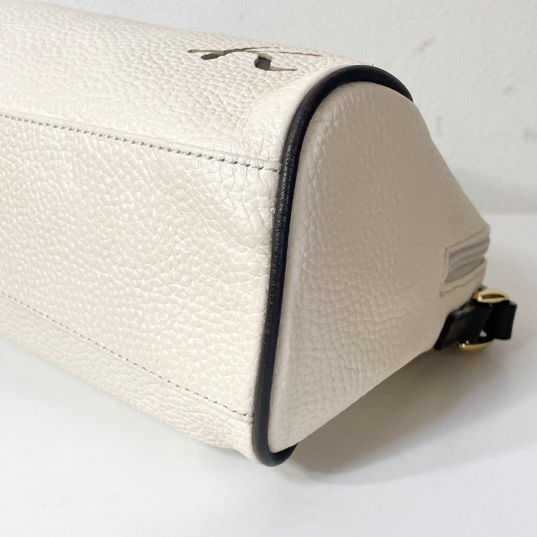 美品✨キタムラ ワンショルダーバッグ シボ革 ブラック センター