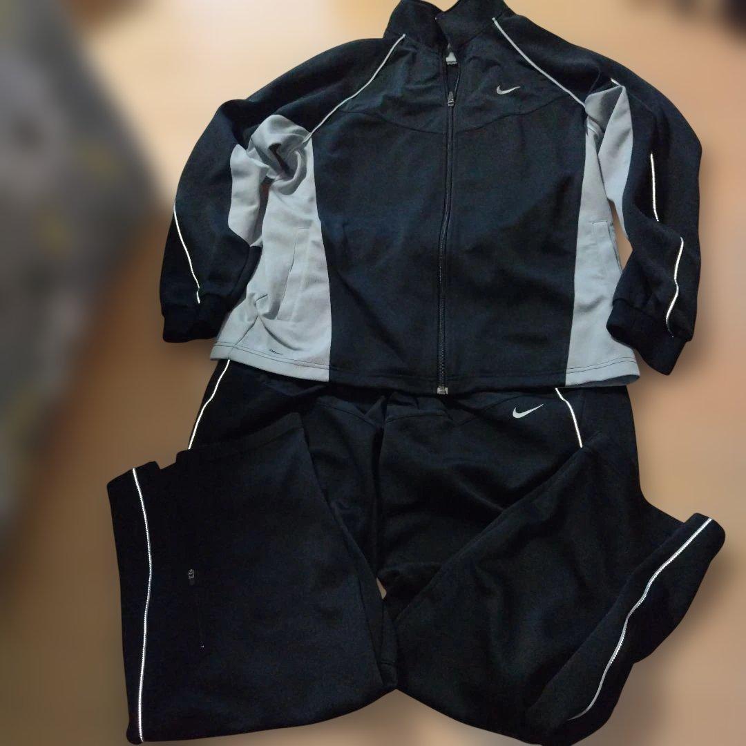 Nike ジャージ上下セット ブラック/グレー - メルカリ
