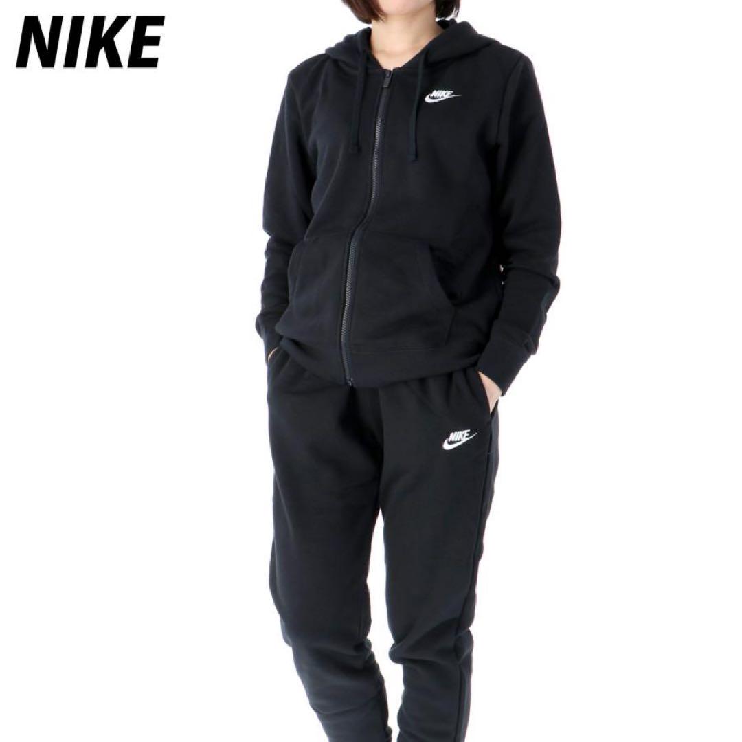 NIKE ブラック フード付きパーカー