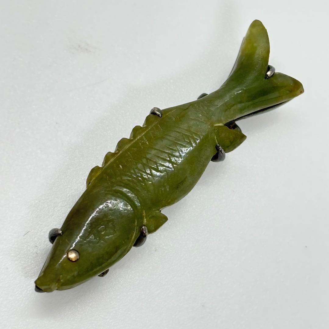 082707 ビンテージ　金工　翡翠　魚　帯留