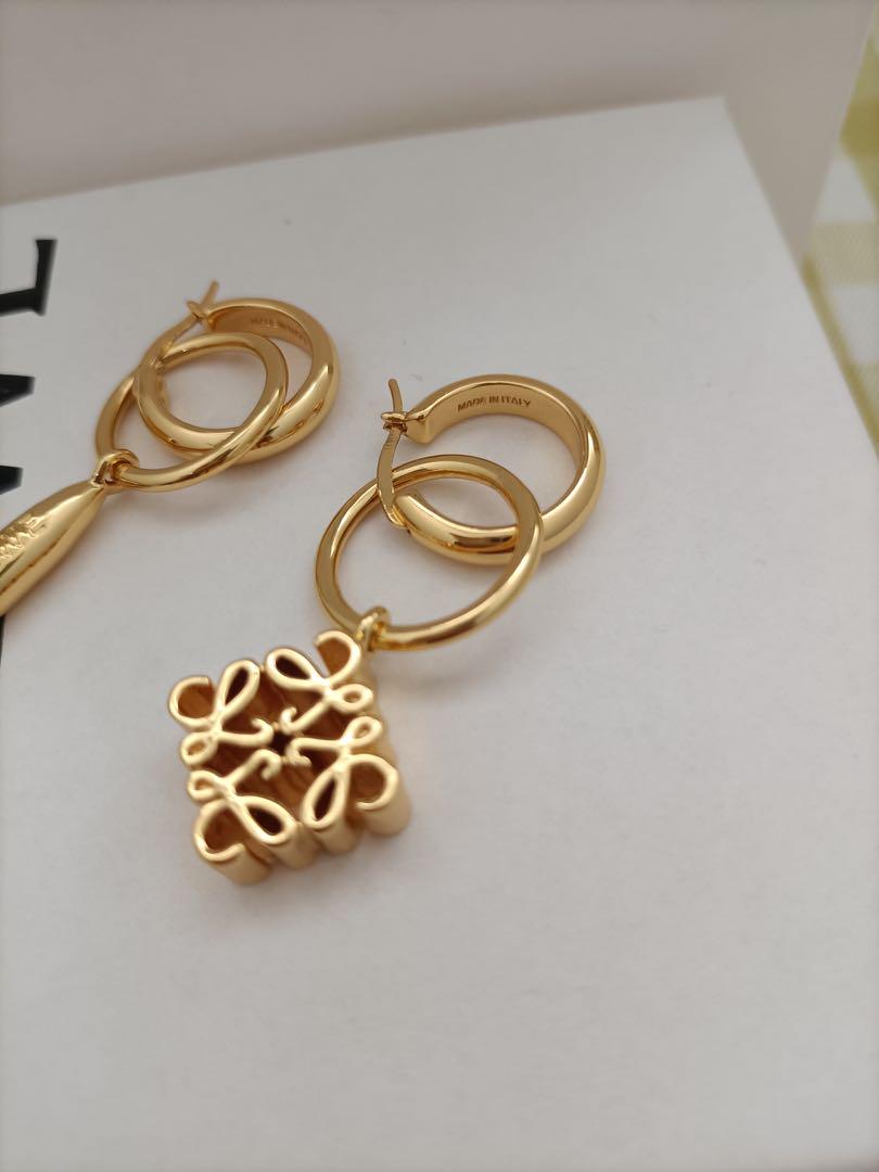 ロエベ　ピアス　ゴールド