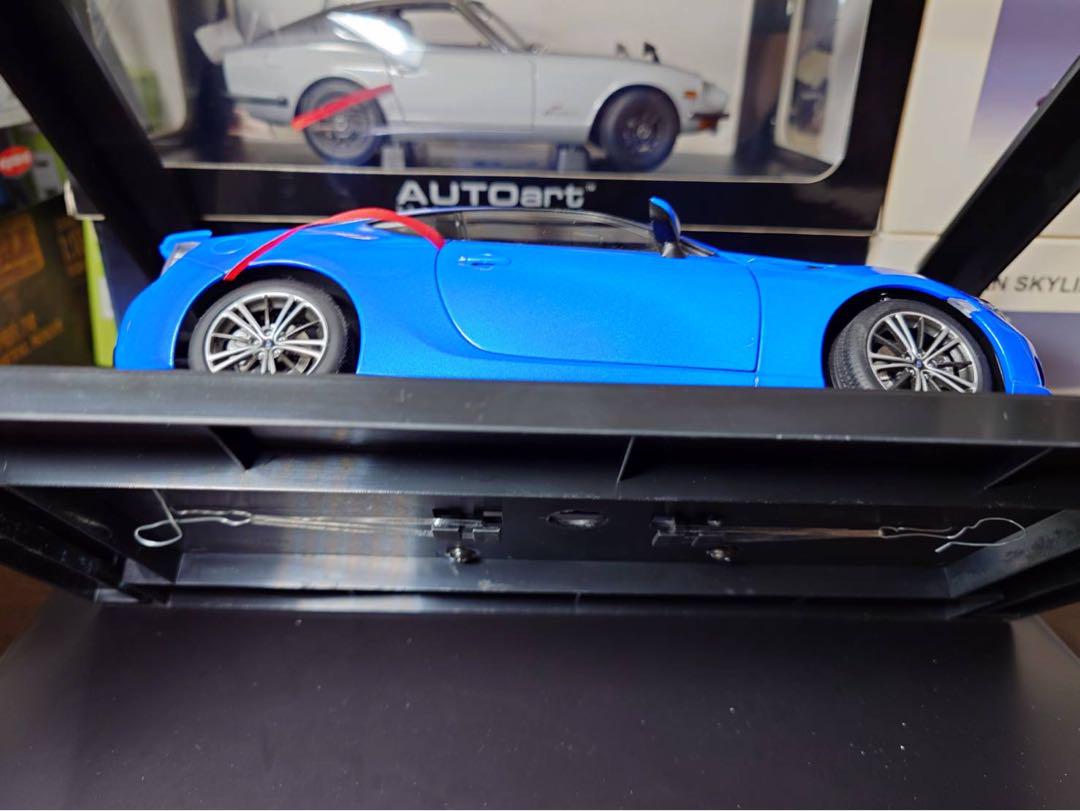 SUBARU BRZ AUTOart 1/18 青