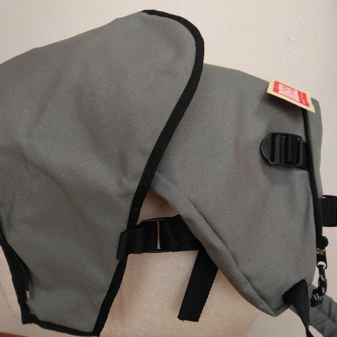 【新品未使用】DIESEL ボディバッグ　グレー　沢山ポケット付き