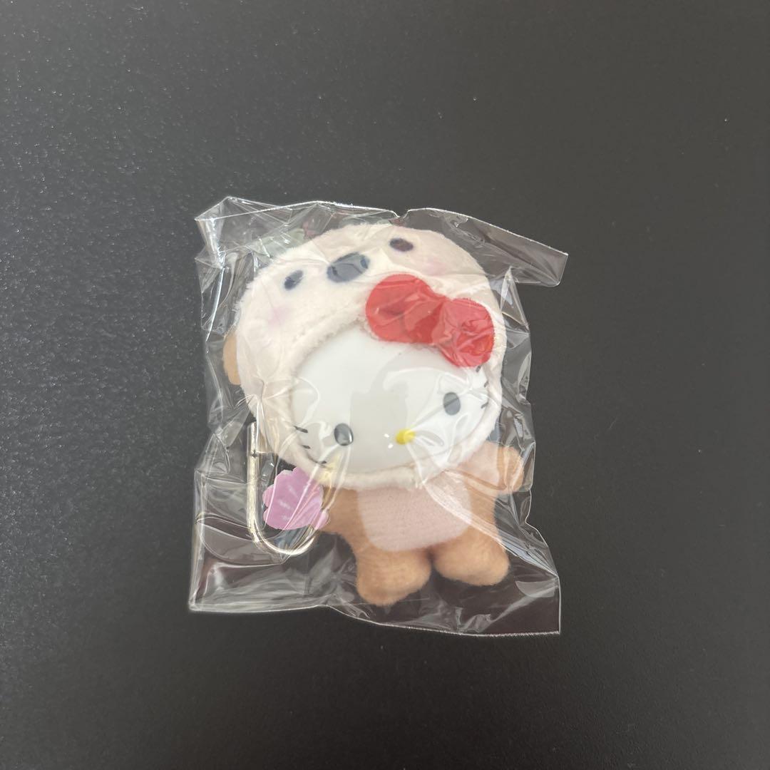 ハローキティキーホルダーラッコ