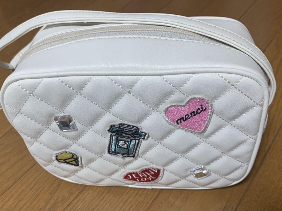 ショルダーバッグ〈FEILER × familiar〉