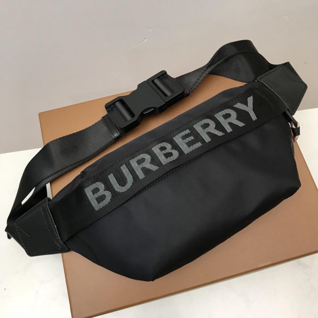 極美品』BURBERRY BLACK LABEL ショルダーバッグ ブラック