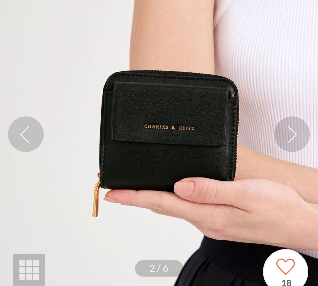 CHARLES & KEITH ブラック 二つ折り財布