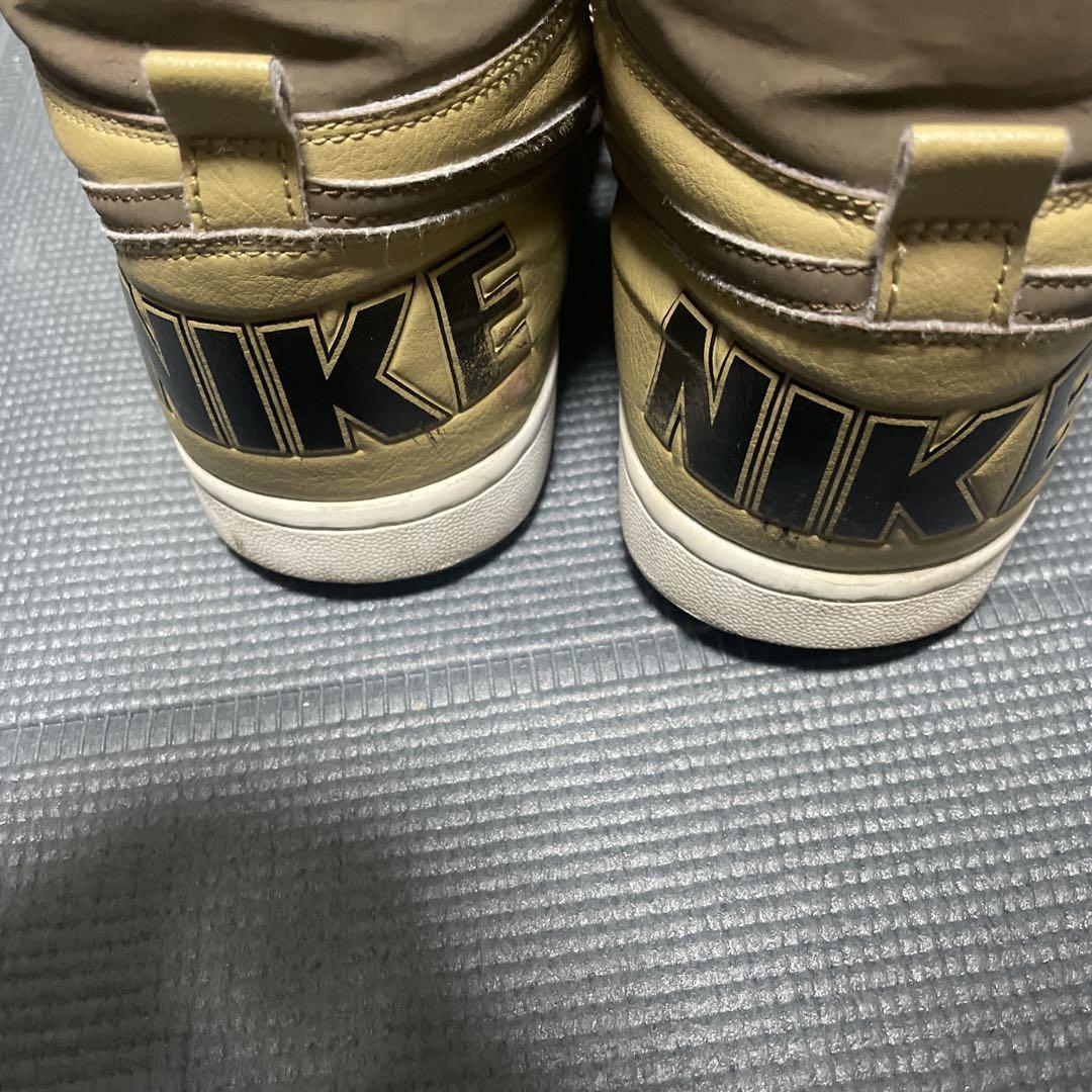 Nike ハイカットスニーカー ベージュ/ブラウン Nike ハイカットスニーカー ベージュ/ブラウン