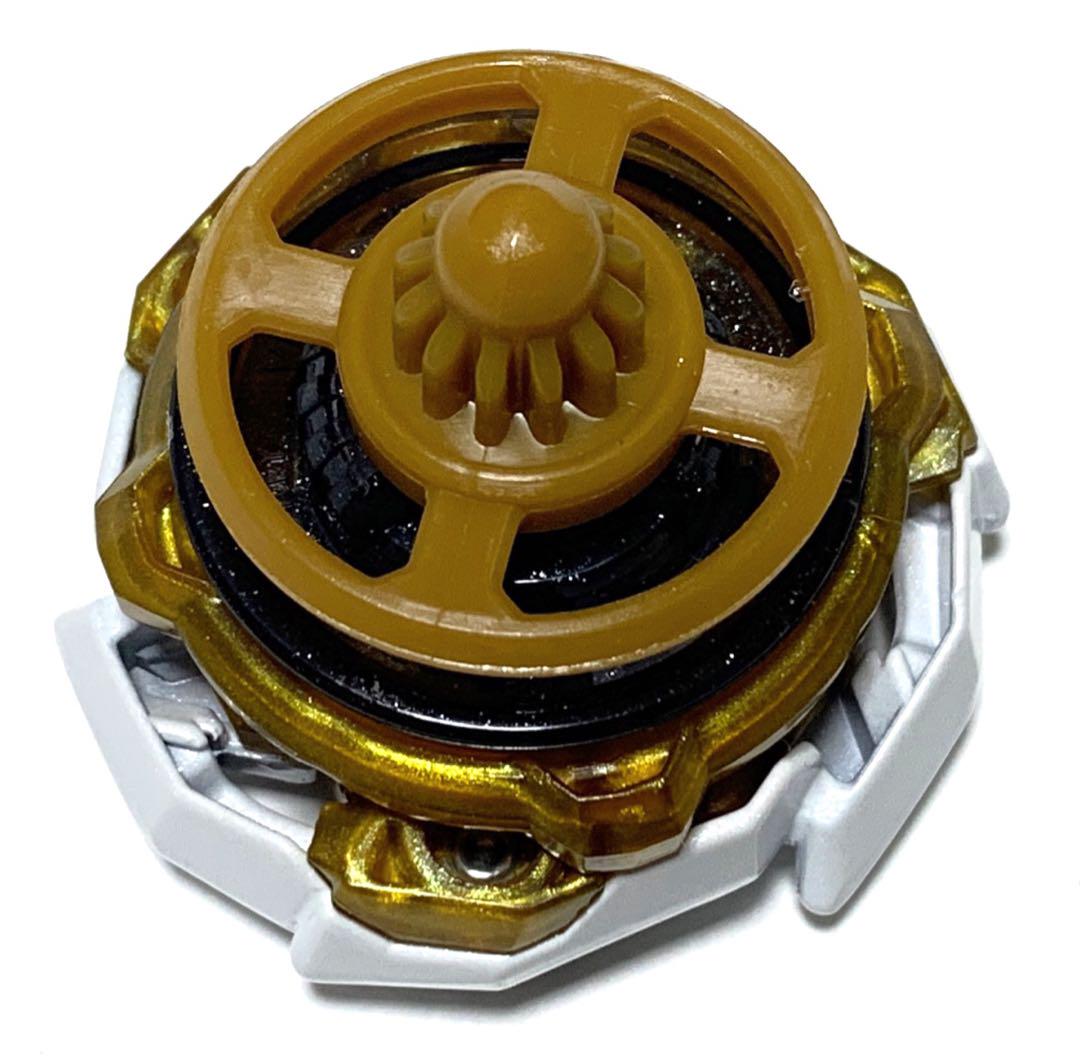 約4.8kg程度　大量　まとめ売り　ベイブレード　いろいろ ベイブレードX 引退品 まとめ売り 大量 - メルカリ