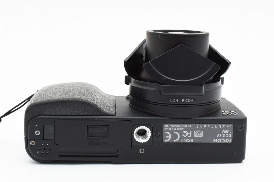 【大人気】 RICOH リコー GX200 コンパクト デジタルカメラ コンデジ