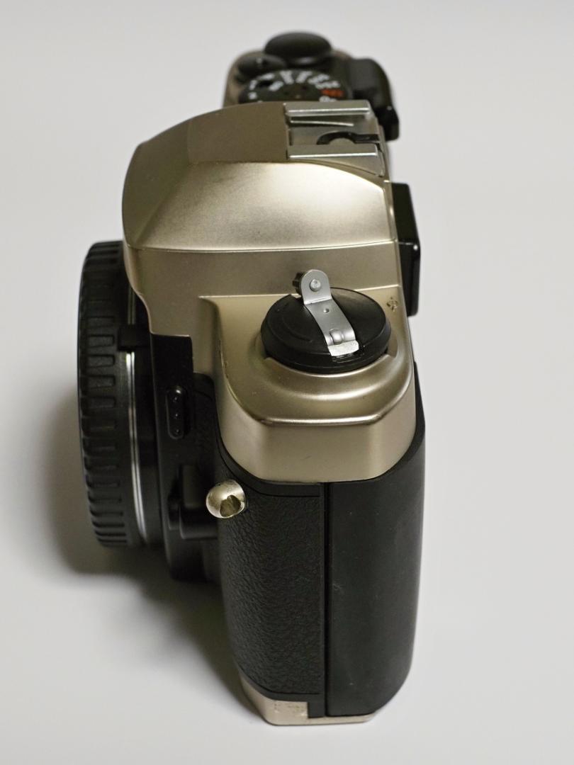 Nikon FM10 本体 フィルム一眼レフカメラ