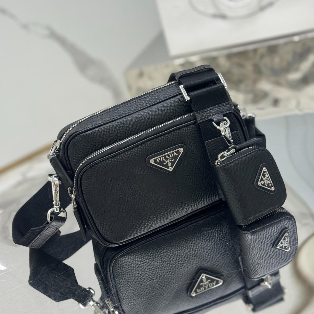 PRADA メンズ 斜め掛け バッグ ショルダーバッグ PRADAメンズ 斜め掛けバッグショルダーバッグ - メルカリ