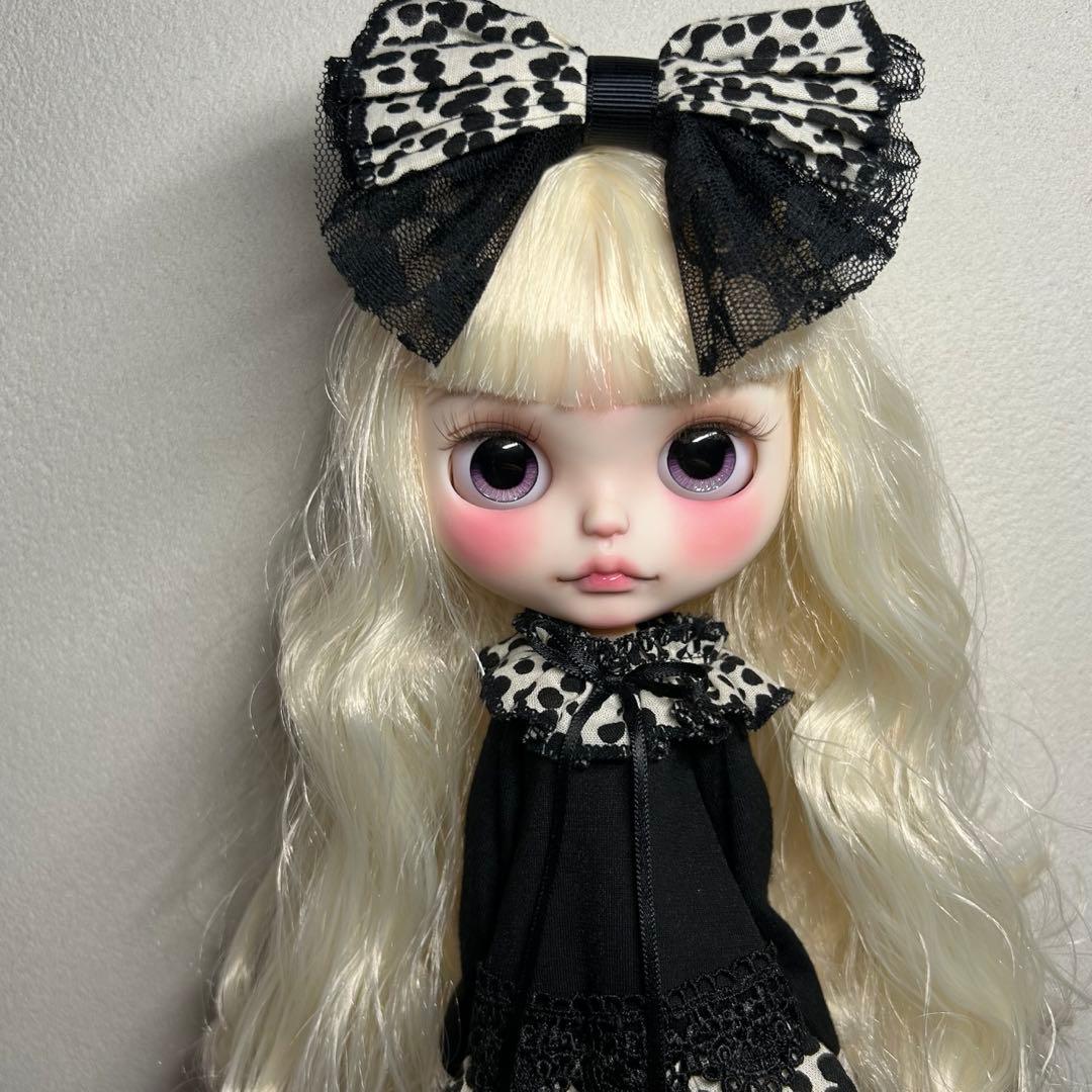 やや傷や汚れあり