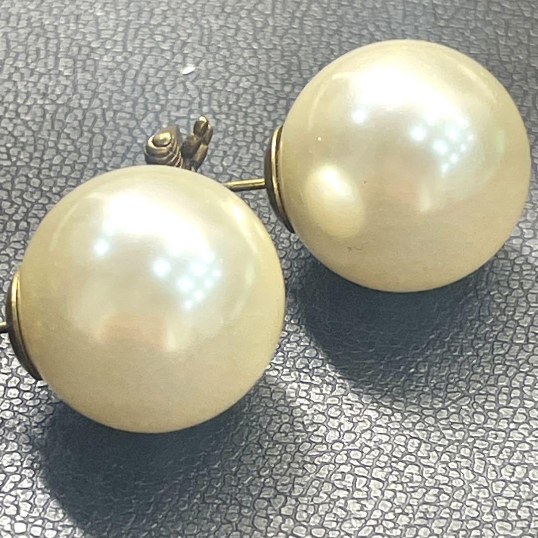 両耳ピアス