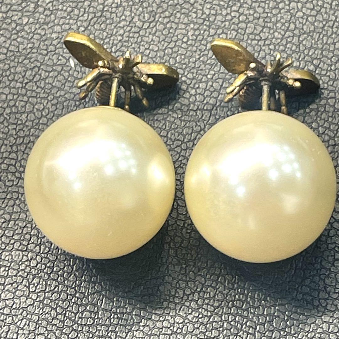 両耳ピアス