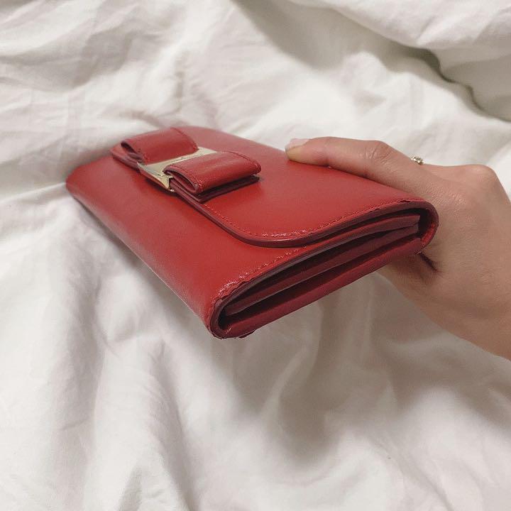 きです フェラガモ ヴァラ 長財布 赤 レッド BEyds-m82178306385 いただいた