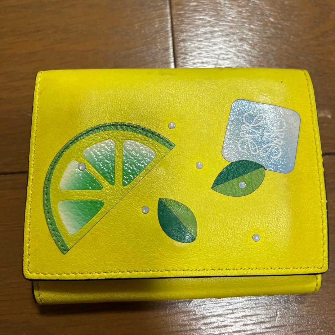 LOEWE イエロー レモン二つ折り財布
