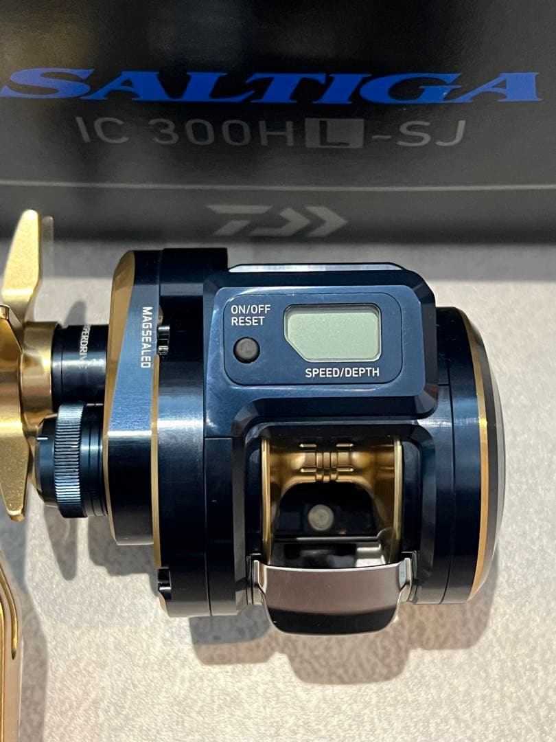 ダイワ ソルティガ DAIWA SALTIGA IC 300HL-SJ 極美品 ダイワ ソルティガ DAIWA SALTIGA IC 300HL-SJ 極美品