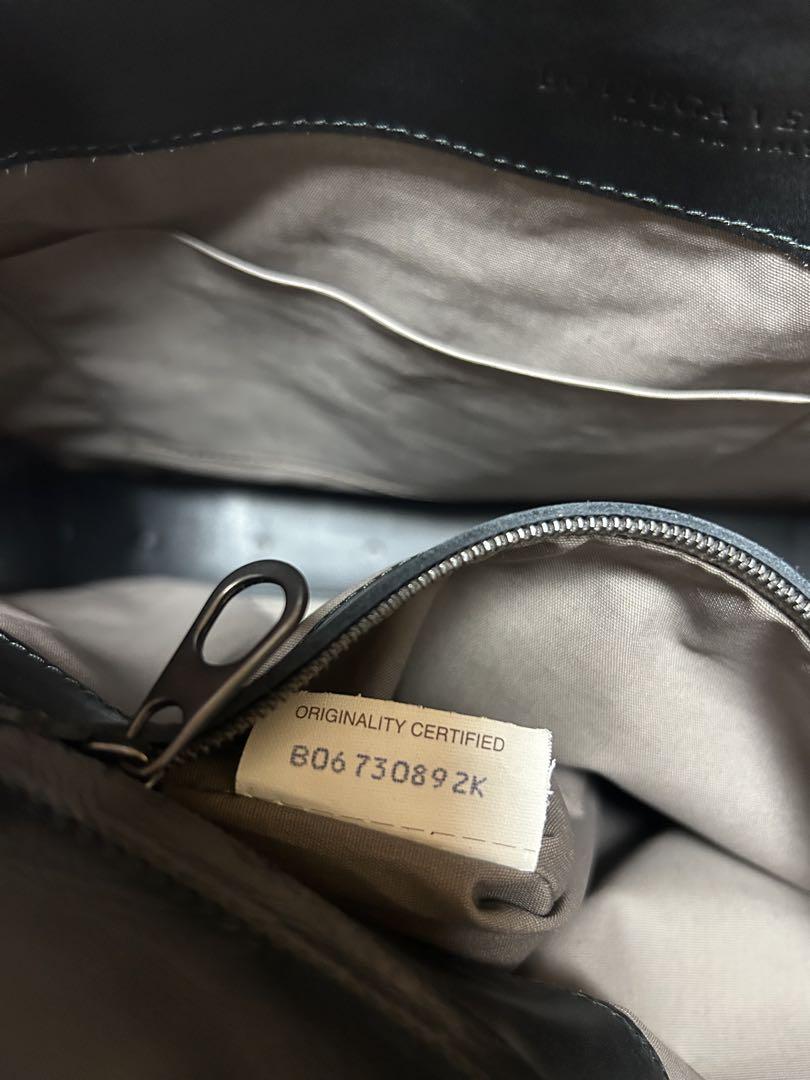 BOTTEGA VENETA イントレチャート ショルダーバッグ ブラック