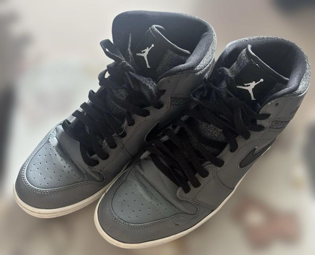 AIR JORDAN1　RETRO HIGH　エアージョーダンレトロハイ　グレー