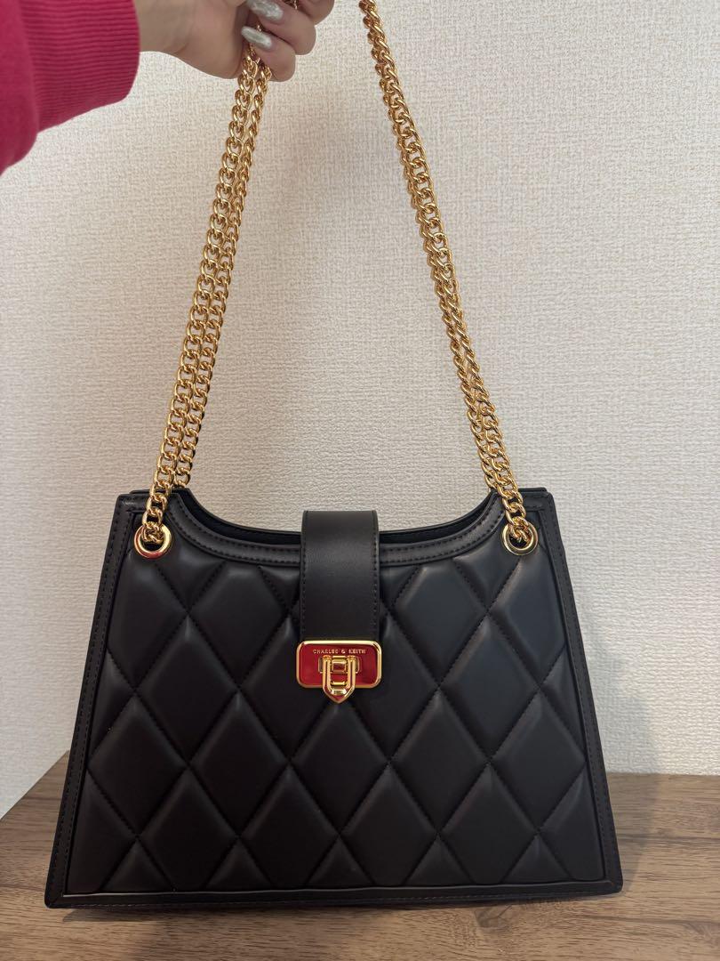 CHARLES & KEITH ショルダーバッグ 黒
