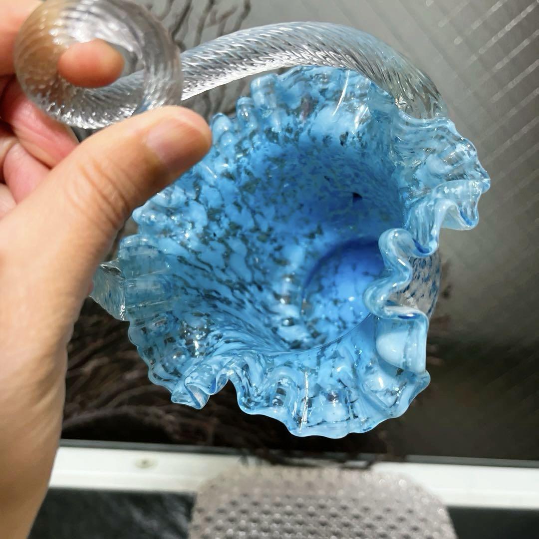 骨董　時代ガラス　銀粉爆変　水色吹雪紋　取手付き　フリル　菓子器　花器　ウラン