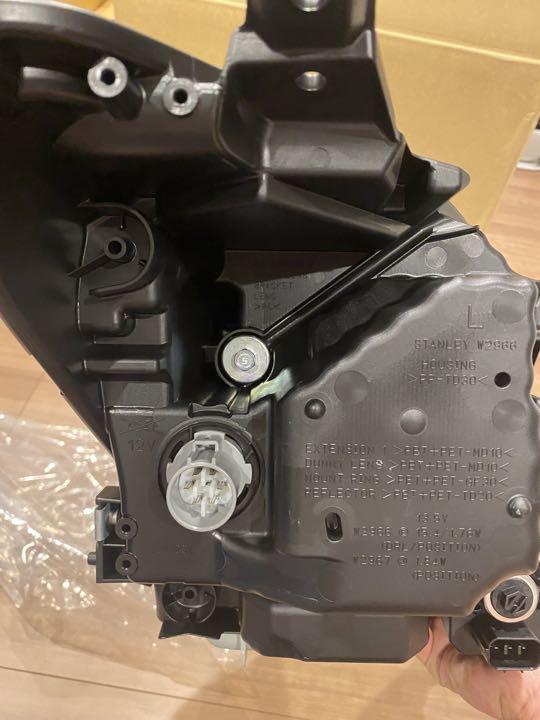 新品】ZC33Sスイフトスポーツ純正ヘッドライト左右