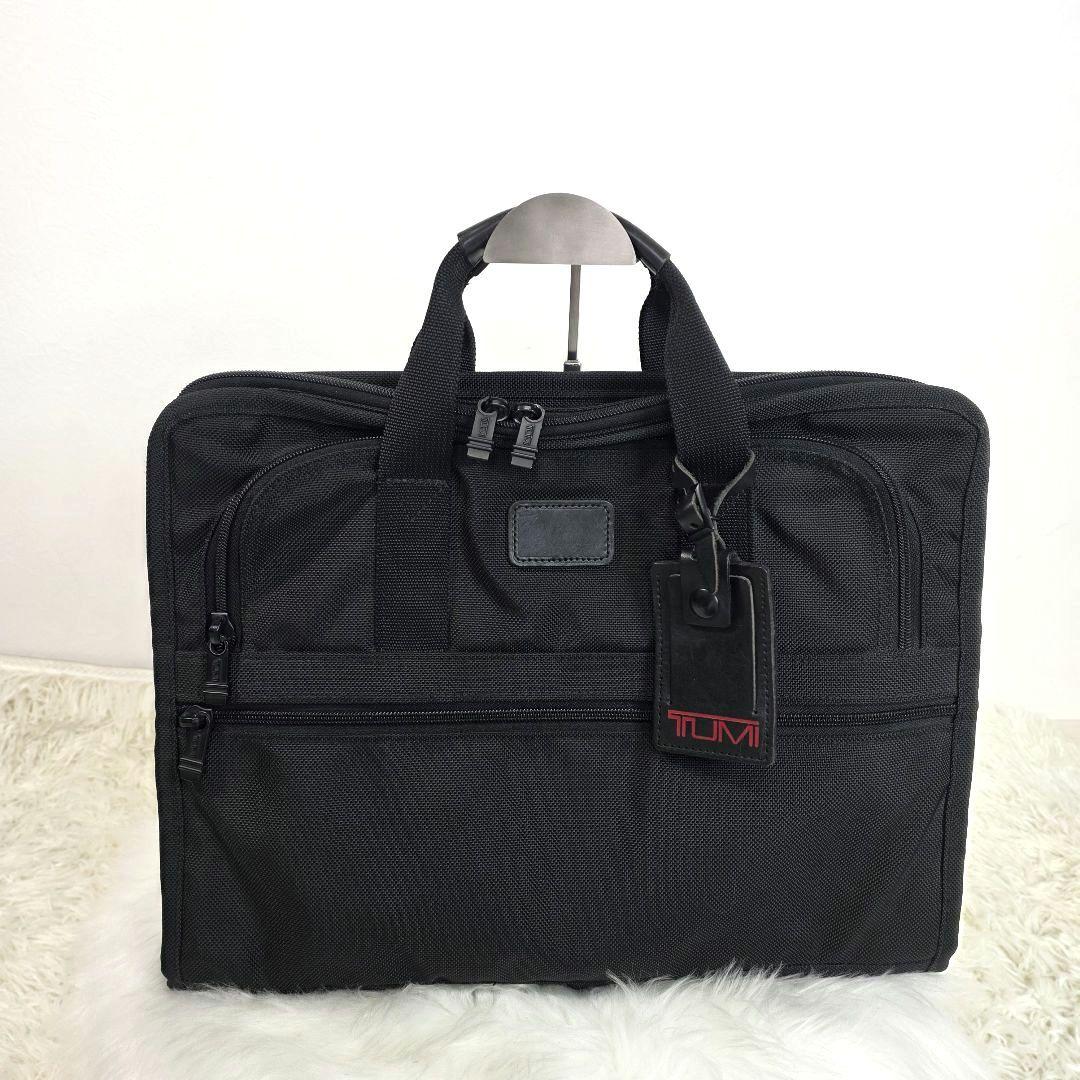 TUMI トゥミ ナイロン 革 ハンドル ブラック ビジネス ハンド バッグ TUMI トゥミ ナイロン 革 ハンドル ブラック ビジネス ハンド バッグ