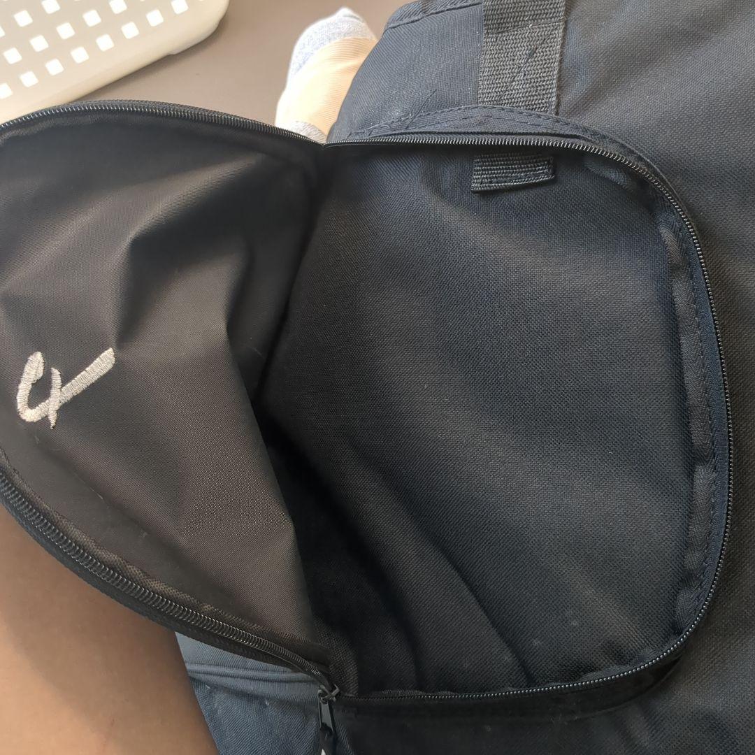 最終値下げ！　美品【販売終了品】Fender 　ベース用　デカロゴ　ギグケース