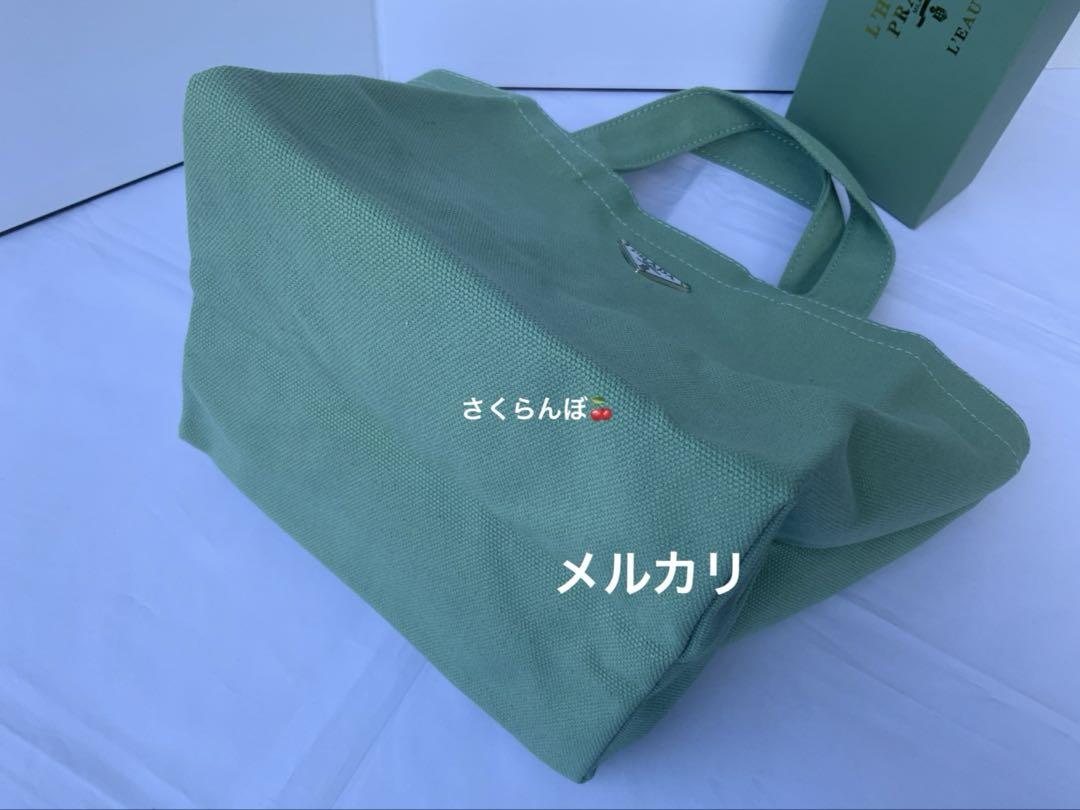 プラダノベルティ 最新ロゴプレート付き、トートバッグ 箱付き新