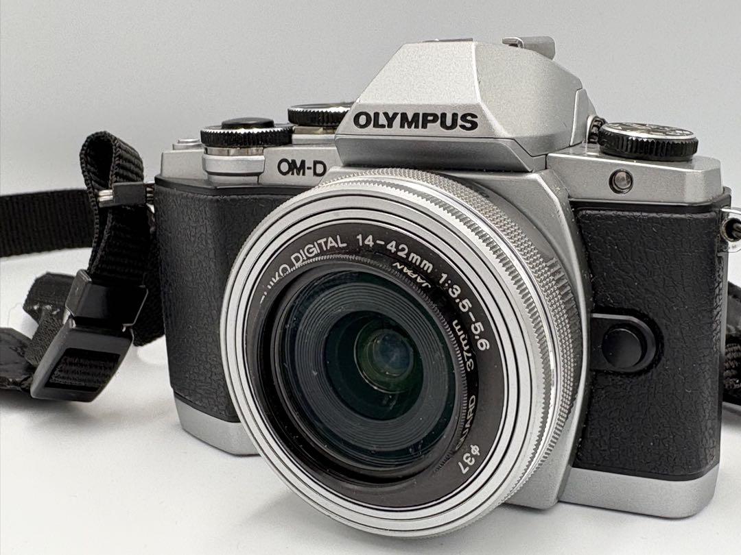 OLYMPUS OM-D E-M10 デジタルカメラ