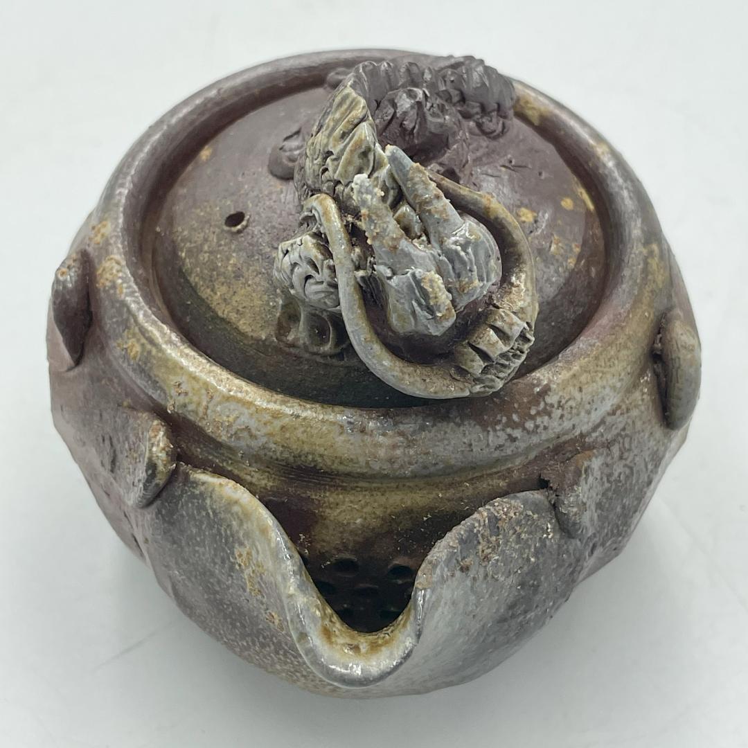 備前焼　ドラゴン彫刻 陶器製急須　TK18