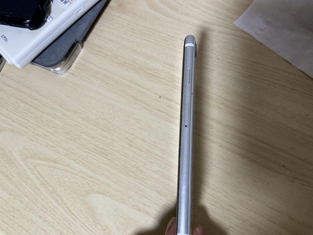 iPhone SE第2世代128GB(要注意品)