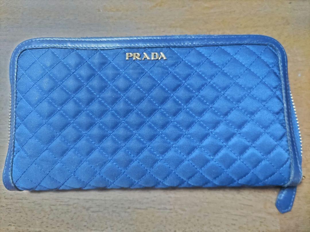 PRADA 二つ折り財布 キルティング