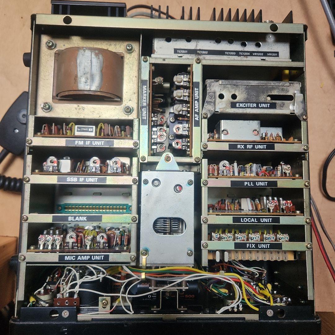 アマチュア無線　144MHz　オールモード無線機　八重洲無線　FT221
