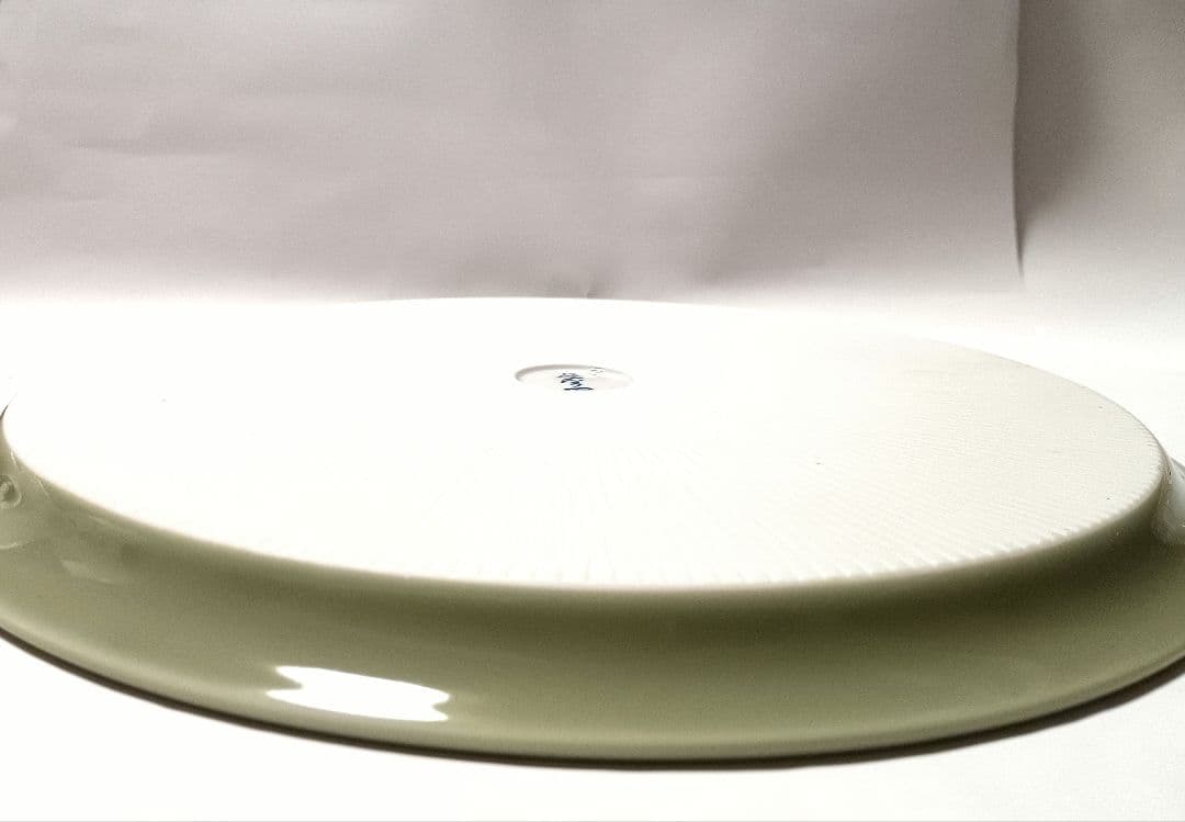 源右衛門窯 青磁 30㎝ 大皿 木の葉文 ティファニー 盛皿 飾り皿 WWW_OPDRERGINERDOGAN_COM