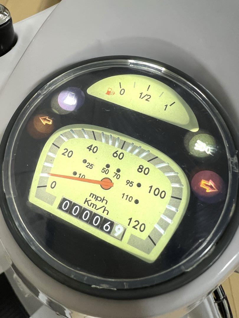 【動作品】AIJYU TOYS ベスパ PX150 キッズスクーター 【動作品】AIJYU TOYS ベスパ PX150 キッズスクーター